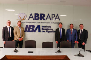 Abrapa recebe representantes da Croplife International para imersão na cotonicultura brasileira