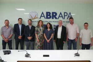 CEO e equipe da Better Cotton Initiative (BCI) conheceram detalhes dos programas de rastreabilidade e sustentabilidade do algodão brasileiro