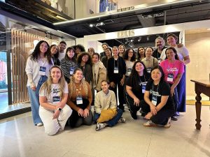 Sou de Algodão leva estudantes do Senac SP para experiência imersiva em uma marca de moda